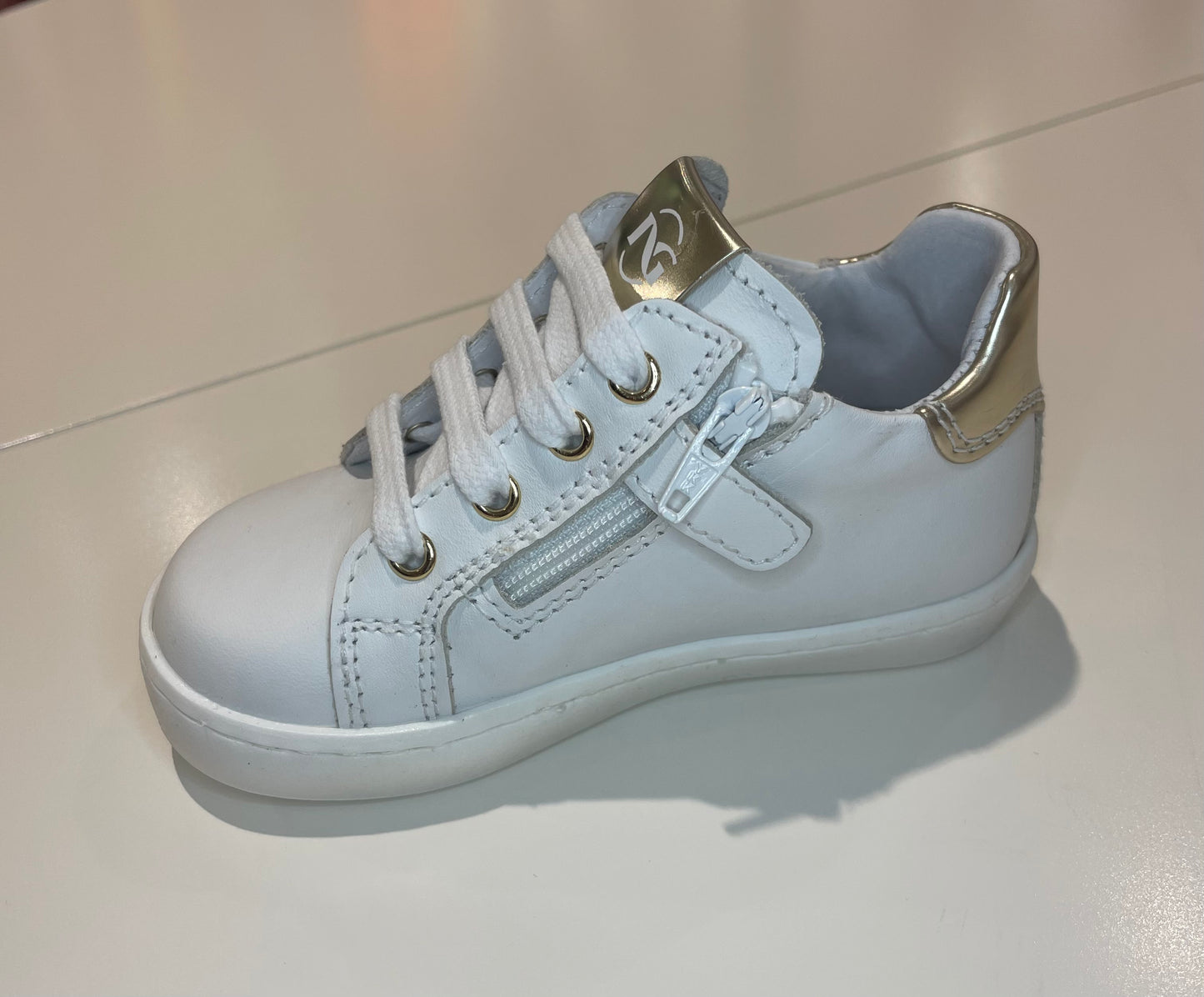 Sneakers cuore stringate con zip