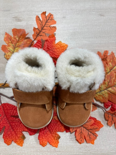 STIVALE IN PELLE CON STRAPPO